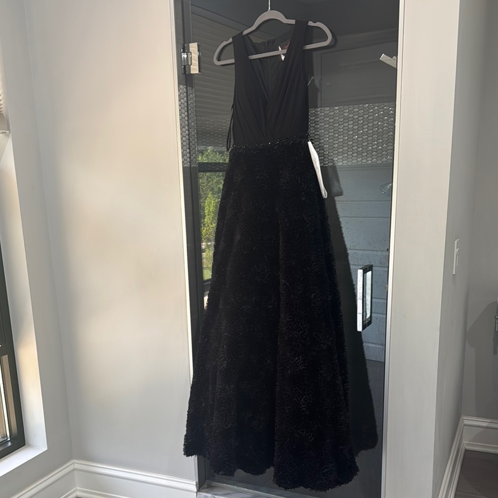 Mac Duggal Sophisticated Black Dress